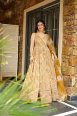 Trendy Peach Organza Digital Print Gown Trendy Peach Organza Digital Print Gown