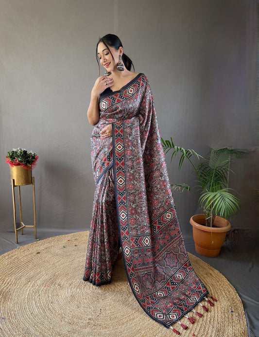 Blissful Grey Color Digital Print Saree