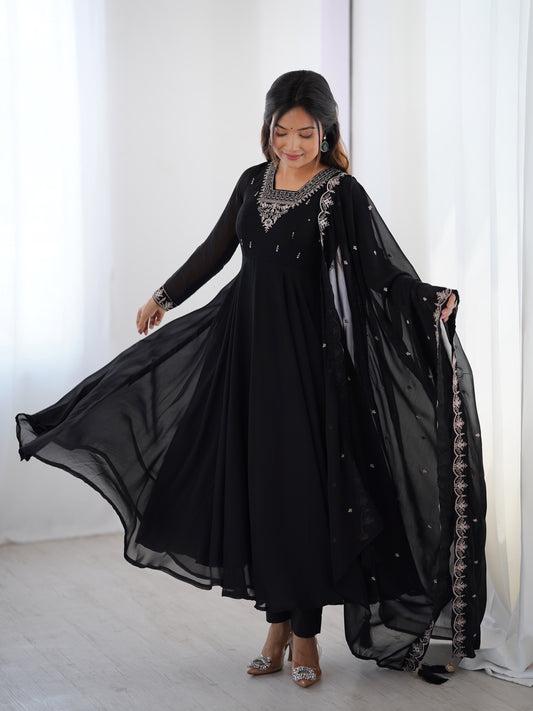 Graceful Black Color Anarkali Gown