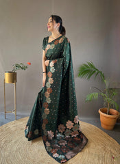 Outstanding Green Color Kanjivaram Banarasi Silk Saree Outstanding Green Color Kanjivaram Banarasi Silk Saree