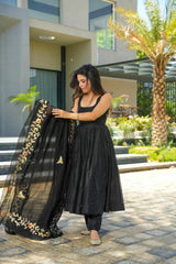 Gorgeous Plain Black Anarkali Gown With Organza Dupatta Gorgeous Plain Black Anarkali Gown With Organza Dupatta