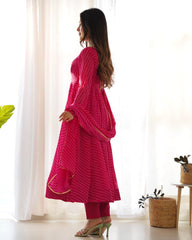 Graceful Georgette Leheriya Print Anarkali Pink Color Gown With Dupatta Graceful Georgette Leheriya Print Anarkali Pink Color Gown With Dupatta