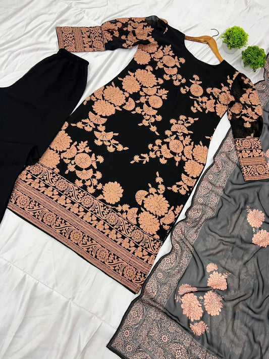 Decent Georgette Black Color Salwar Suit