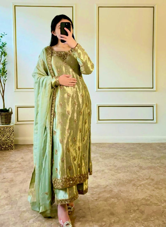 Imposing Zimmy Chu Silk Perrot Color Palazzo Suit