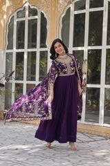 Wonderful Embroidered Work Pink Color Gown With Heavy Dupatta (Copy) Wonderful Embroidered Work Pink Color Gown With Heavy Dupatta (Copy)