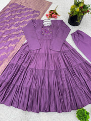 Stunning Roman Silk Lavender Color Gown Stunning Roman Silk Lavender Color Gown