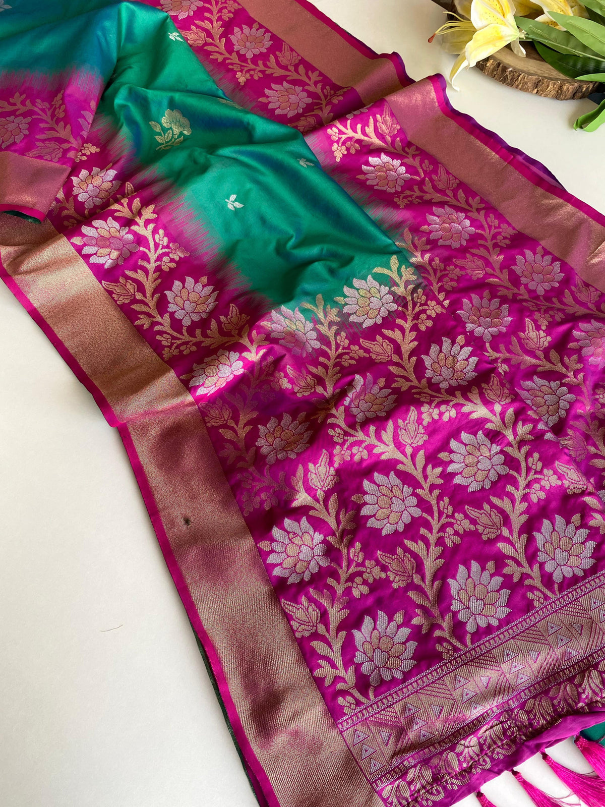 Pretty Tone Silk Green & Purple Color saree