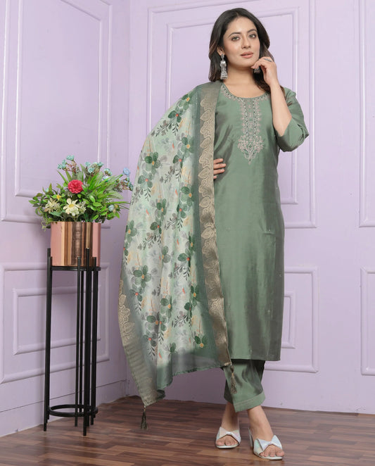 Gorgeous Pista Green Hand Work Kurti Set With Organza Dupatta