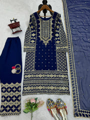 Presenting Gorgette Navy Blue Color Salwar Suit