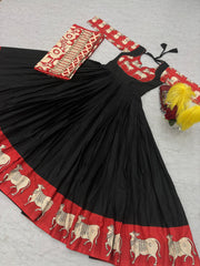 Ravishing Peach Rayon Cotton Kalamkari Print Gown