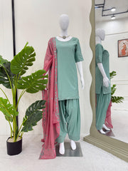 Stunning Green Color Punjabi Style Salwar Suit