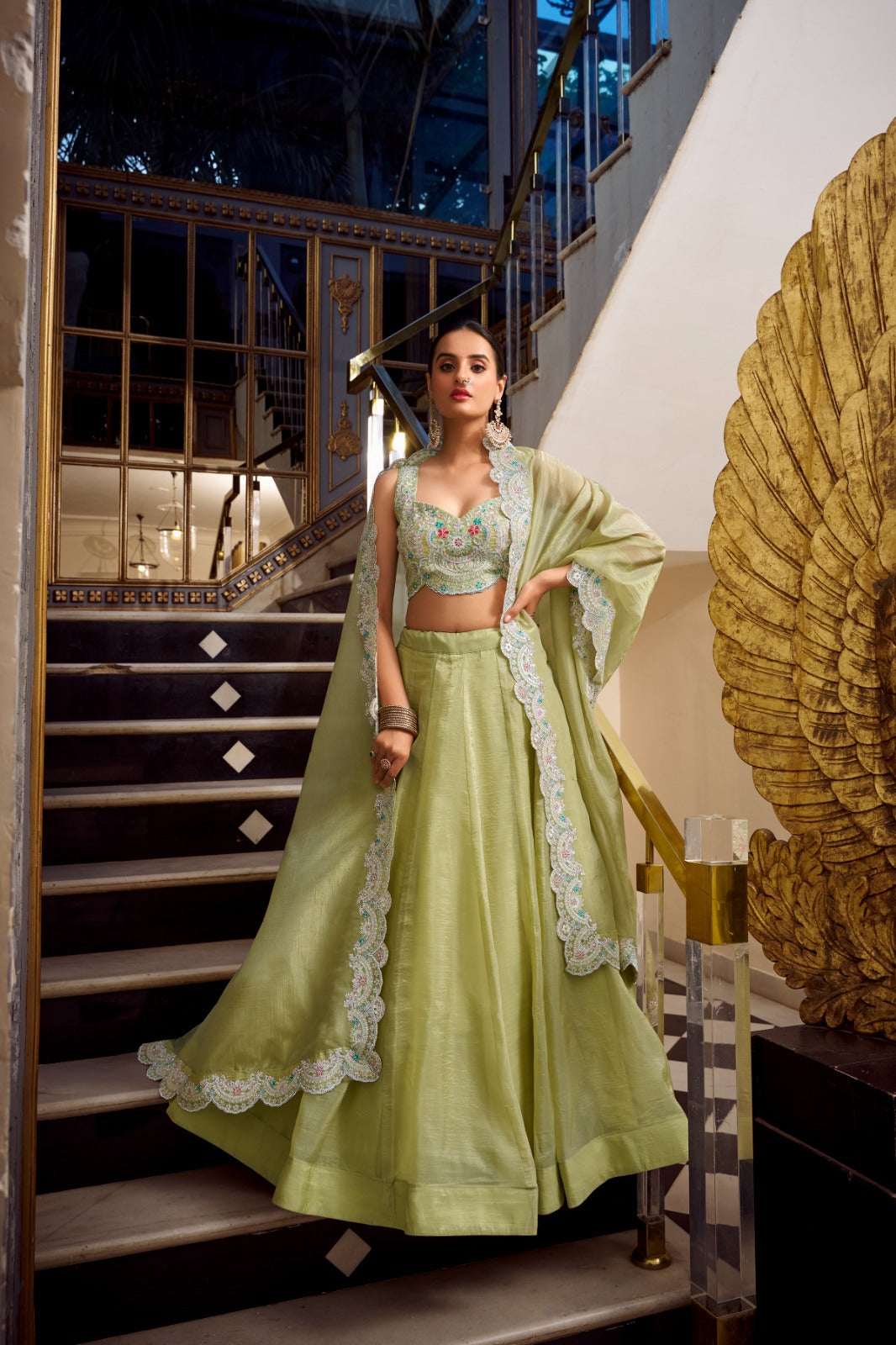 Wedding & Party Wear Gold Crush Perrot Color Lehenga Choli
