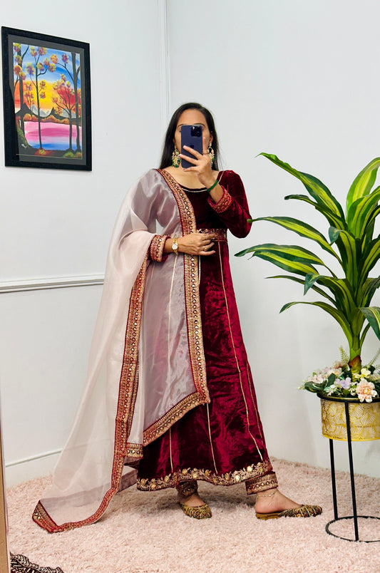 Decent Velvet Marron Color Gown