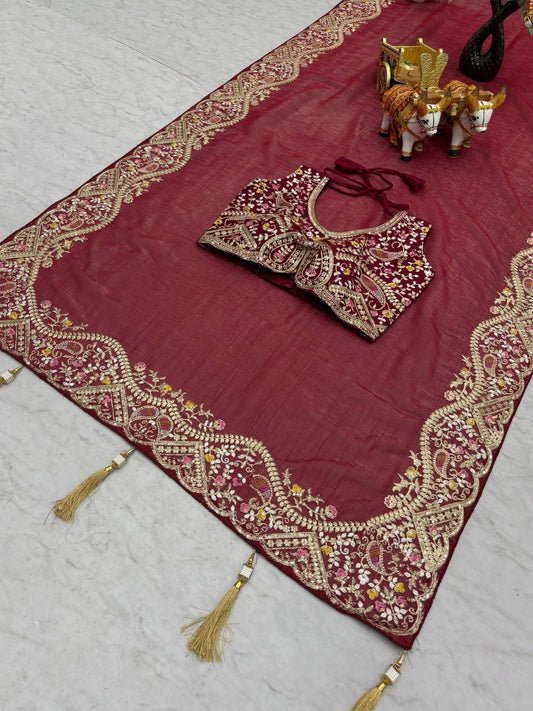 Stylish Pink Silver Crunchi Thread Work Saree