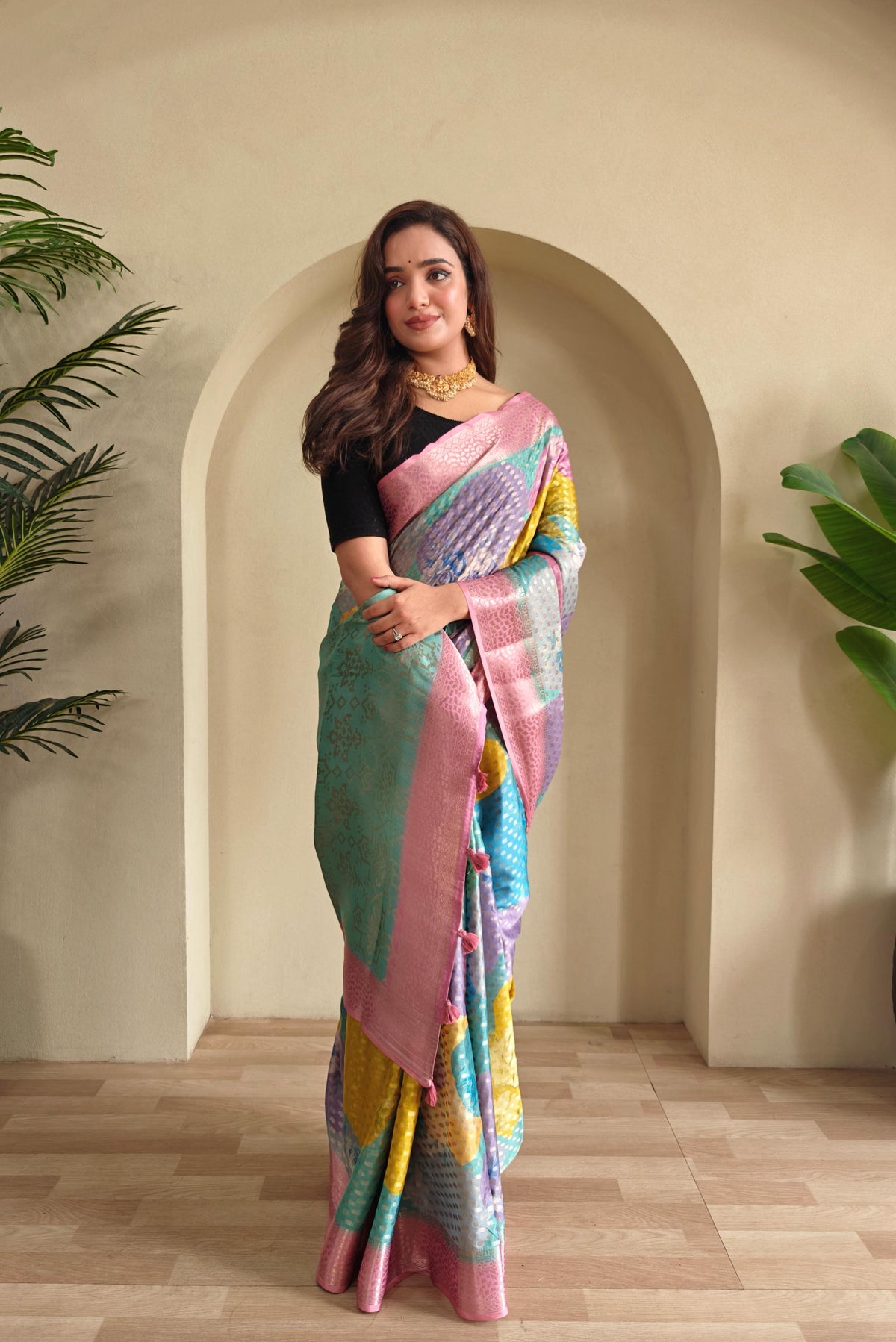 Multi Color Design Stylish Print Pink Color Saree