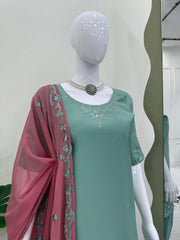 Stunning Green Color Punjabi Style Salwar Suit