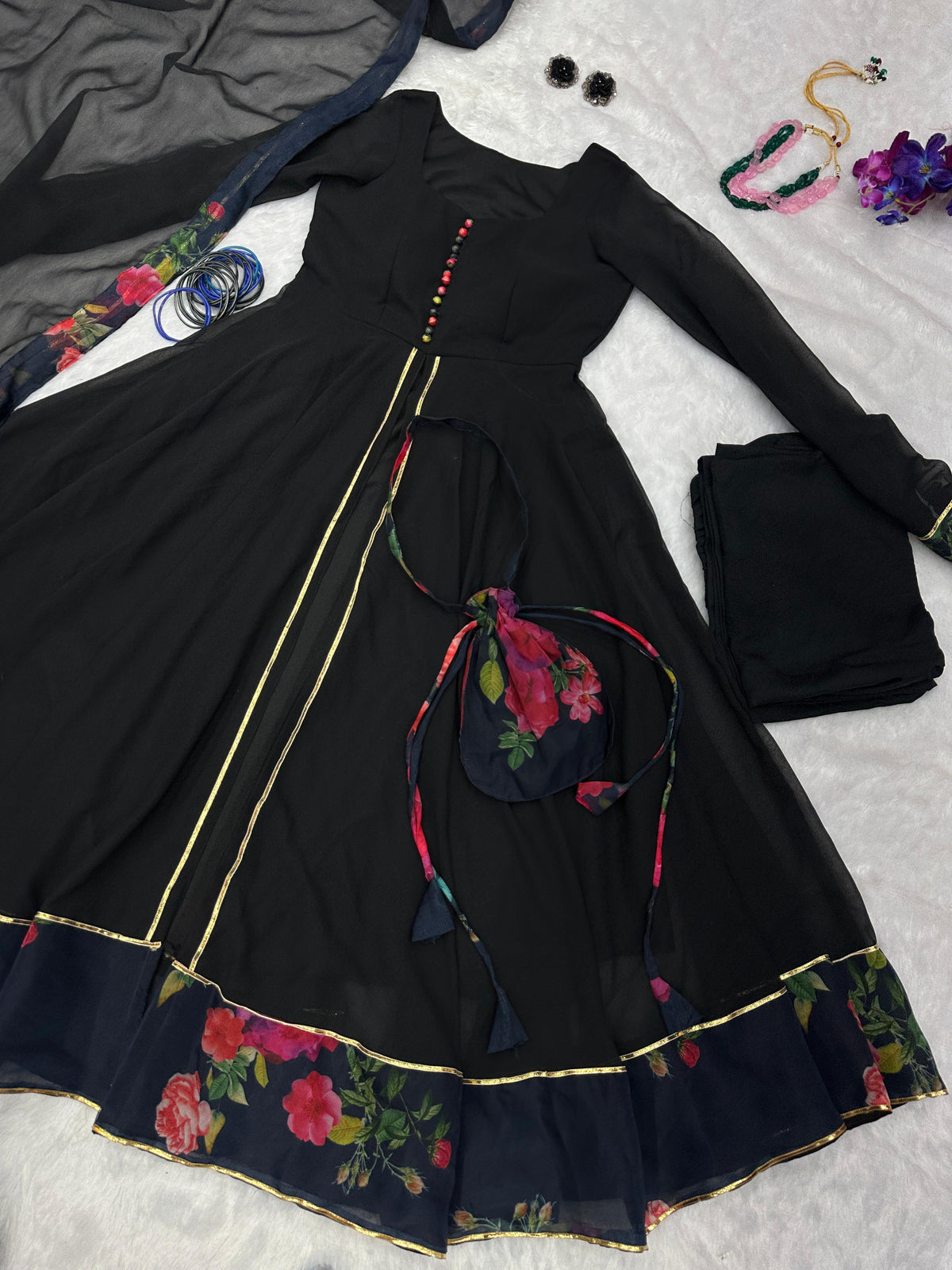 Gorgeous Black Color Anarkali Suit With Batwa Bag