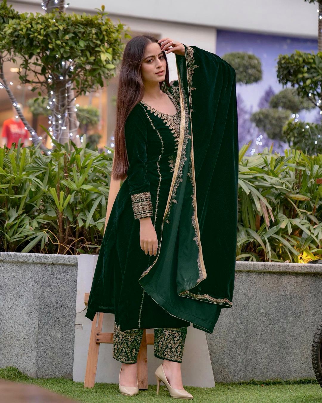 Unique Design Green Color Viscose Velvet Salwar Suit