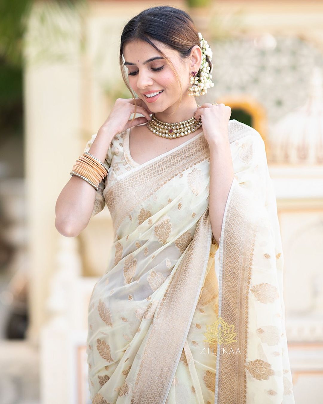 White Color Grand Beautiful Rich Design Saree