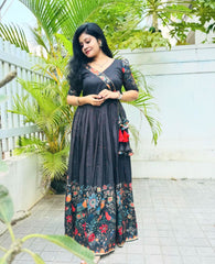 Captivating Kalamkari Print Black Color Gown