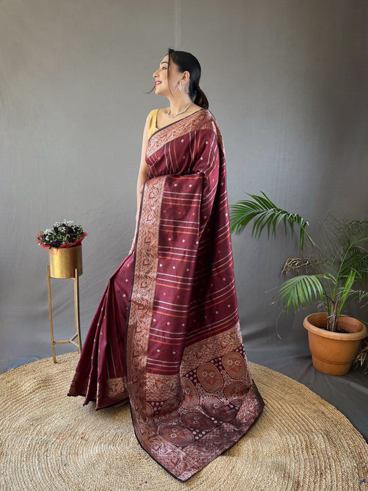 Blissful Jacquard Weaving Border Maroon Color Silk Saree