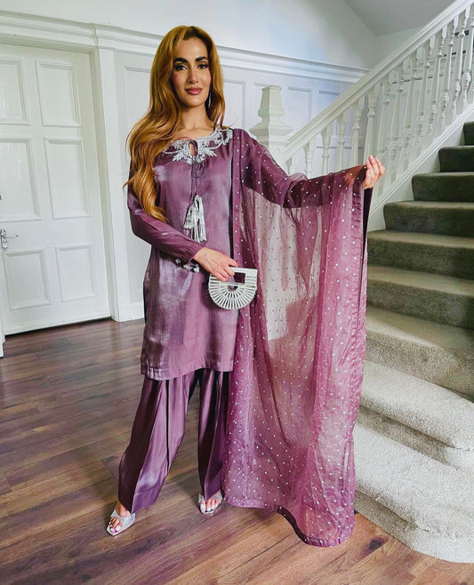 Fantastic Embroidery Work Lavender Color Palazzo Suit