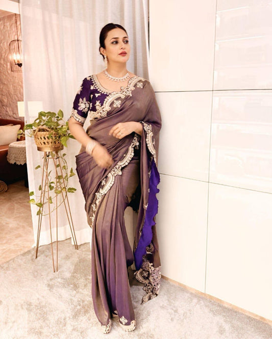Gold Weaving Onion Color Awesome Silk Saree