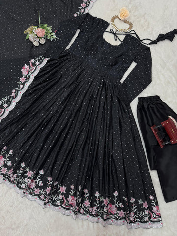 Presenting Sequence Work Black Color Gown