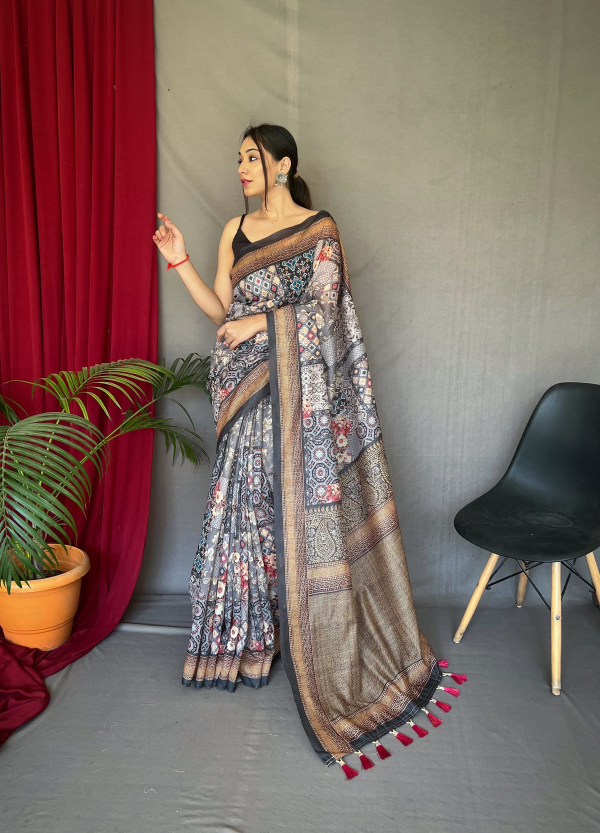 Outstanding Kashmiri Digital Print Black Border Saree