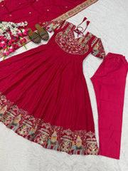 Alluring Red Heavy Natural Crep Silk Embroidered Anarkali Suit