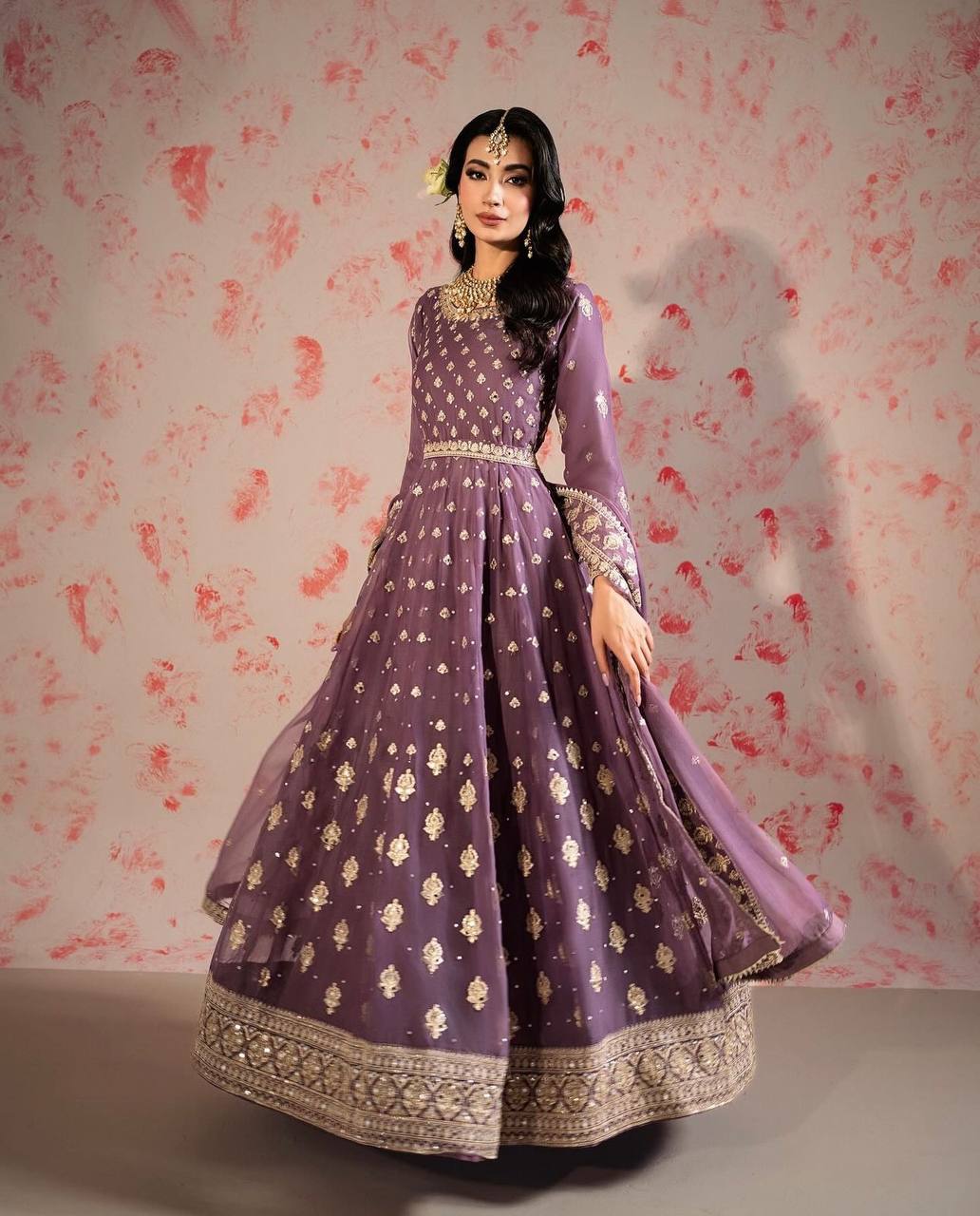 Elegant Chinnon Silk lavender Color Gown