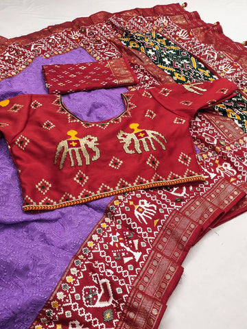 Georgette Foil Printed Lavender Color Festive Wear Saree