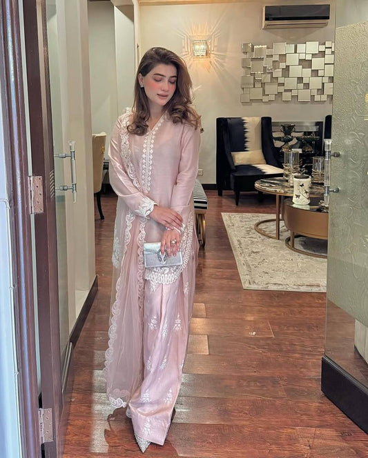 Punjabi Style Peach Color Salwar Suit