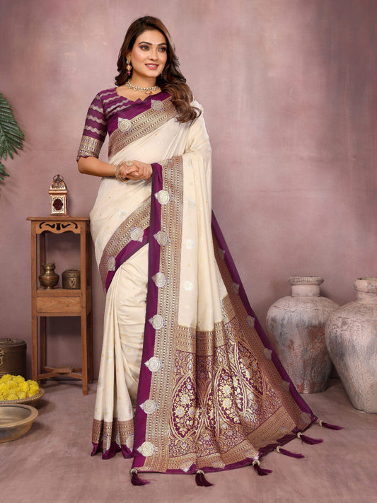 Off White Color Traditional Wear Kalamkari Silk Saree