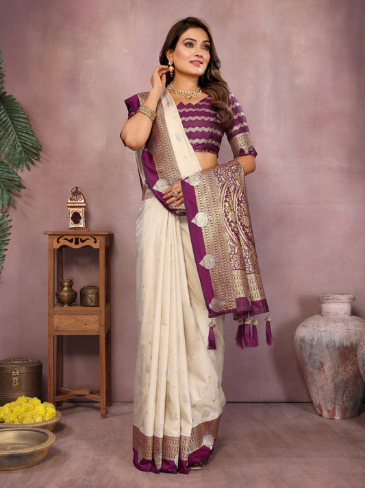 Off White Color Traditional Wear Kalamkari Silk Saree