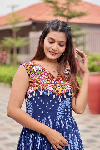 Gorgeous Green Georgette Gamthi Work Gown For Navratri