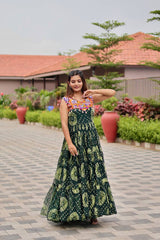 Gorgeous Green Georgette Gamthi Work Gown For Navratri