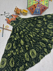 Gorgeous Green Georgette Gamthi Work Gown For Navratri