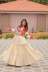 Navratri Wear Alluring White Cotton Gamthi Work Lehenga Choli With Koti