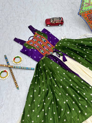 Navratri Special Green Color Gamthi Work Lehenga Choli