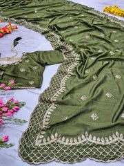 Exclusive Lavender Vichitra Silk Thread Work Saree