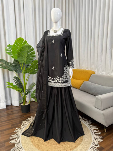 Black Heavy Crep with Thread And Sequence Work Palazzo Suit