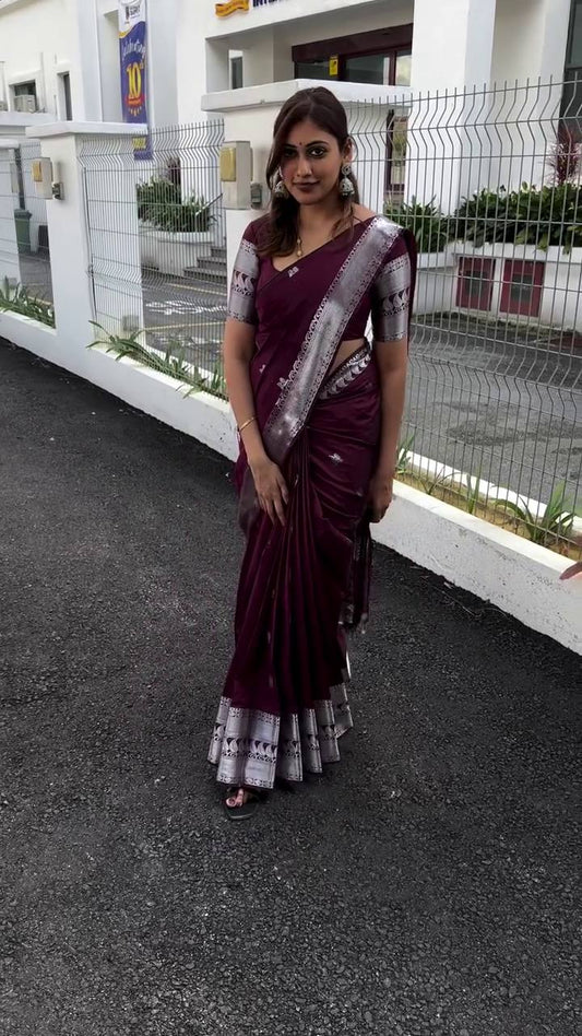 Good Looking Maroon Lichi Silk Organic Banarasi Saree