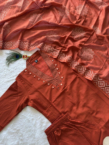 Exclusive Cotton Embroidery Work Kurti Suit
