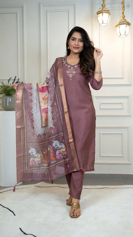 Exclusive Burgundy Color Digital Print Kurti Suit