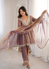 Stunning Chiku Fendy with Embroidered Lace Kurti Set