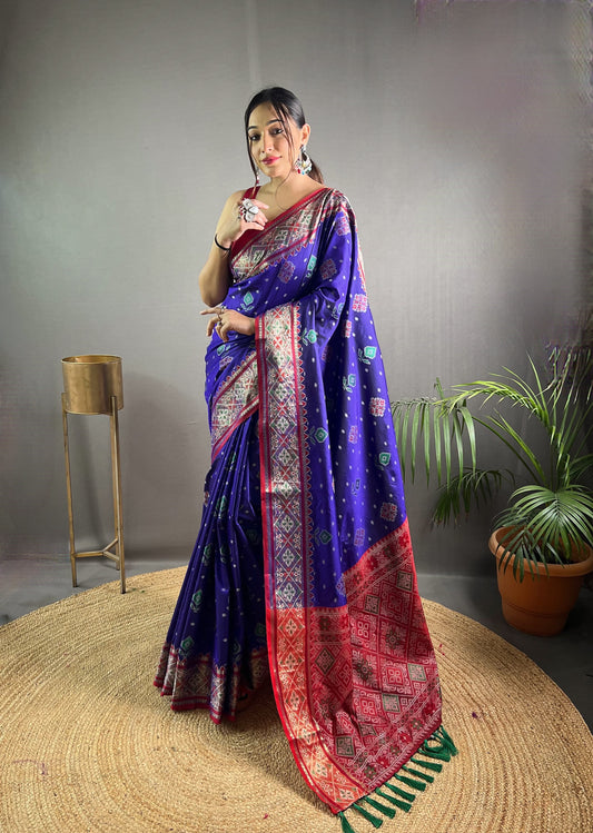 Preferable Purple Color Rangeen Patola Silk Saree